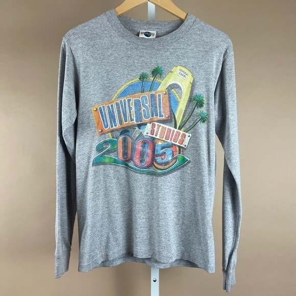 Universal Studios Small Y2K 2005 Graphic Long Sleeve Tee Vacation - Picture 1 of 5